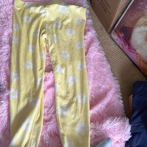 Women’s pyjama bottoms size XL extremely soft never worn brand new.